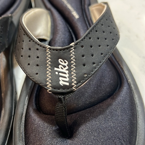 Nike Comfort Sandals Thong Flip Flops Size 10 - Picture 10 of 15